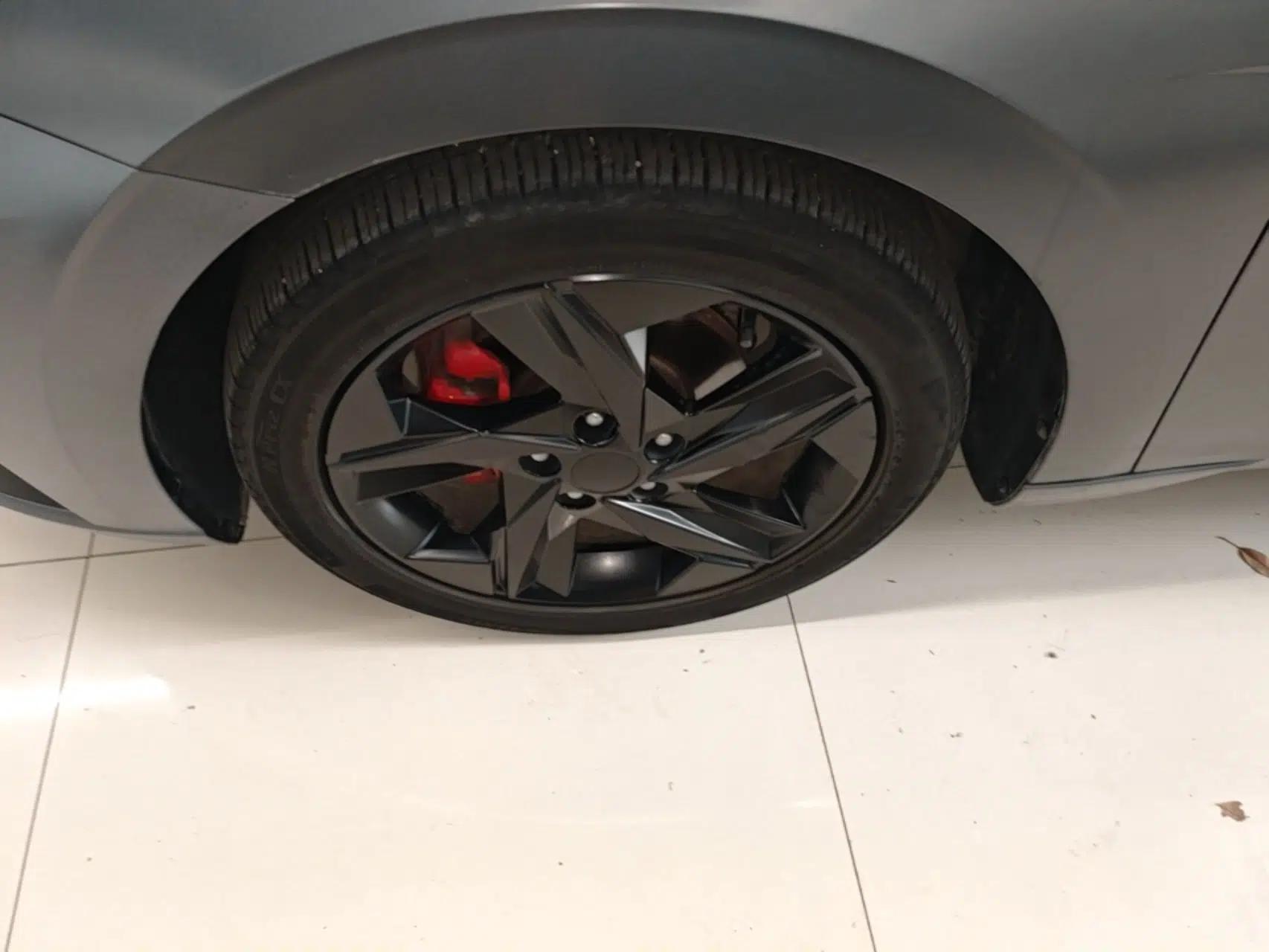Hyundai Elantra 2022 1.5L CVT 20th Anniversary Edition — миниатюра 15