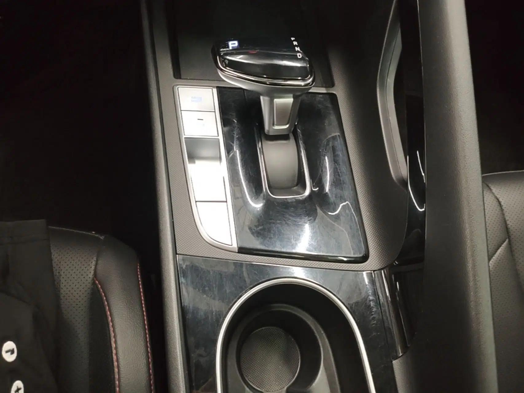 Hyundai Elantra 2022 1.5L CVT 20th Anniversary Edition — миниатюра 21
