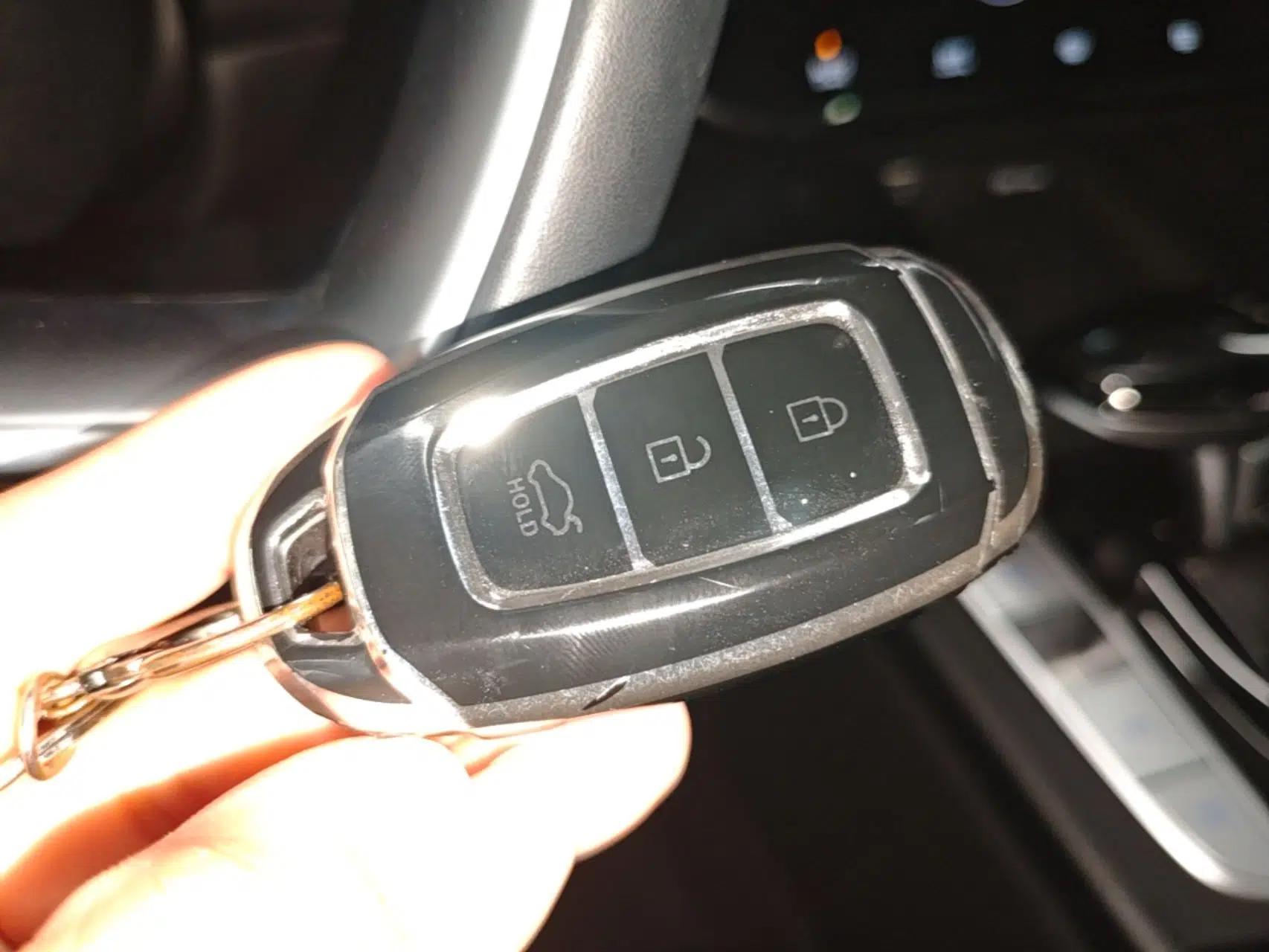 Hyundai Elantra 2022 1.5L CVT 20th Anniversary Edition — миниатюра 28
