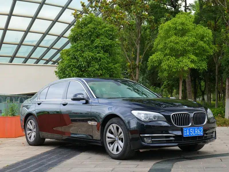 BMW 7 Series 2013 730Li Leading Edition — миниатюра 3