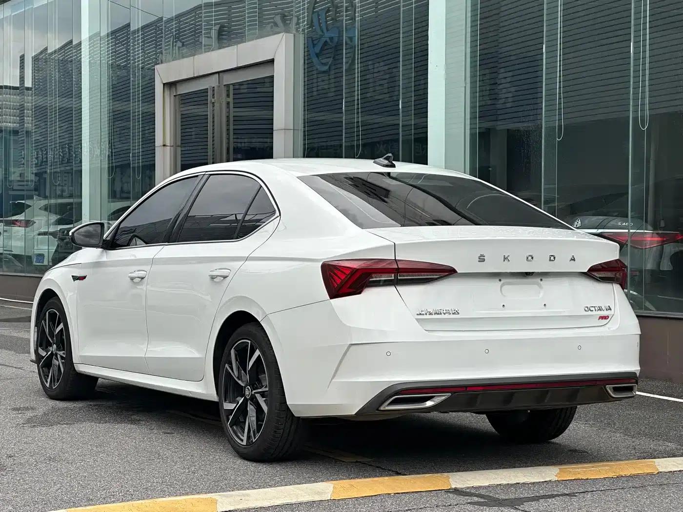 Octavia 2023 Facelift PRO TSI280 Premium Edition — миниатюра 11
