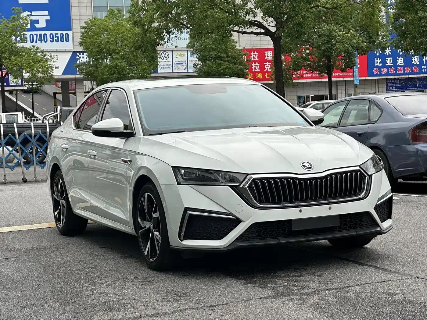 Octavia 2023 Facelift PRO TSI280 Premium Edition — миниатюра 3