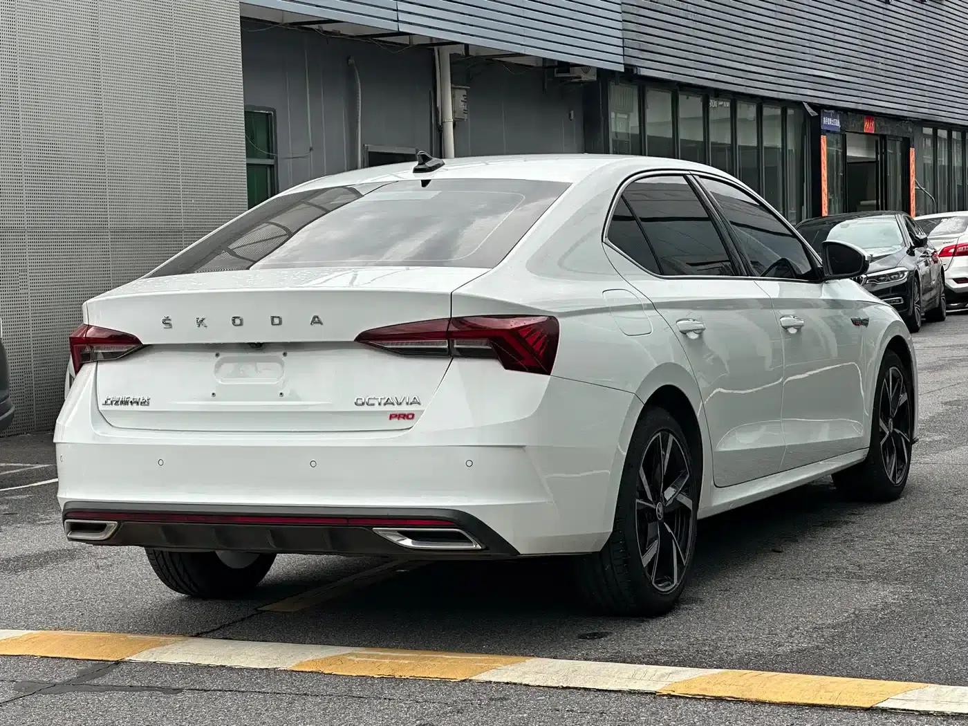 Octavia 2023 Facelift PRO TSI280 Premium Edition — миниатюра 9