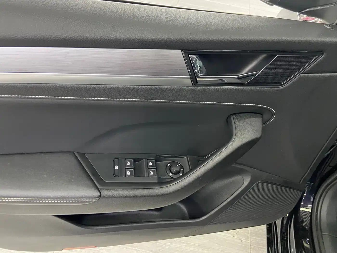 Superb 2021 TSI280 DSG Comfort Edition — миниатюра 16