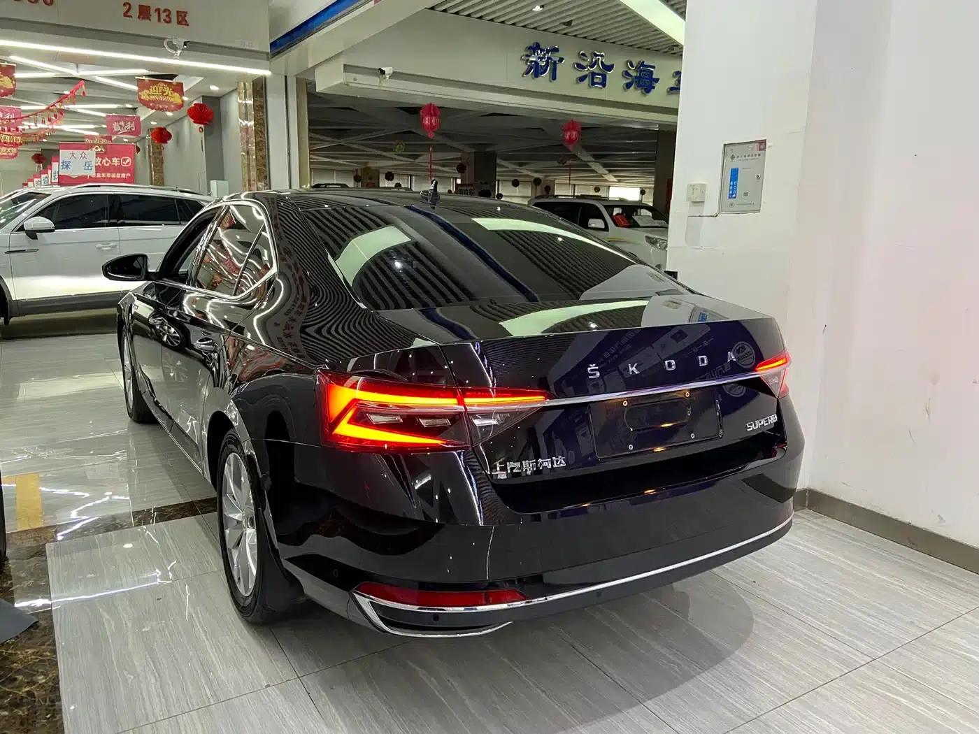 Superb 2021 TSI280 DSG Comfort Edition — миниатюра 4