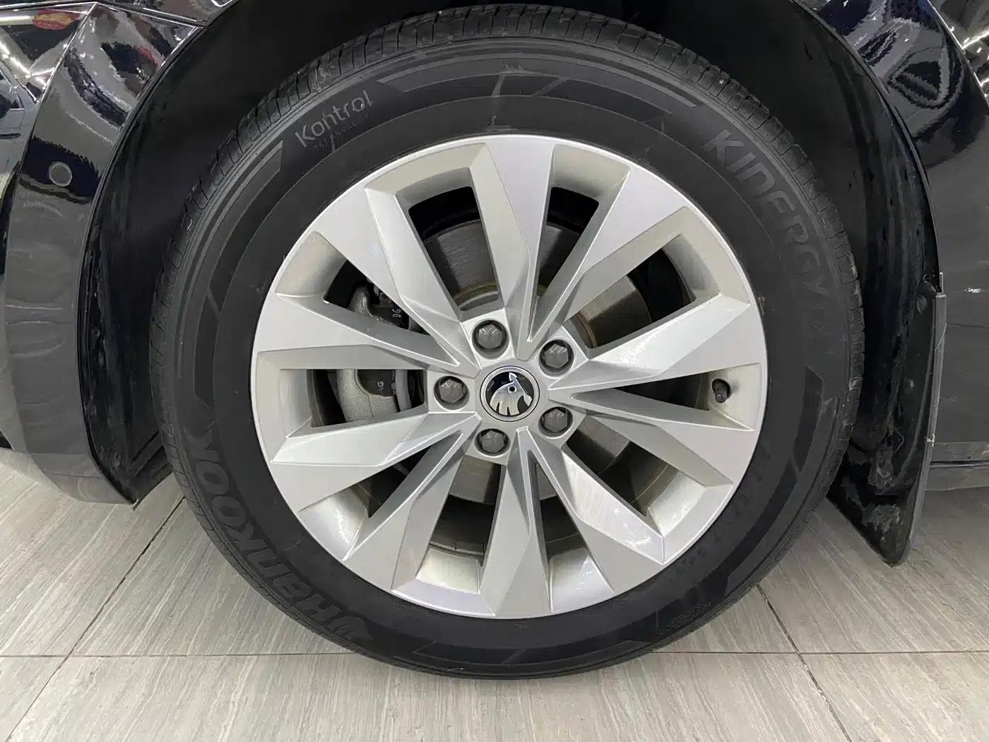Superb 2021 TSI280 DSG Comfort Edition — миниатюра 10