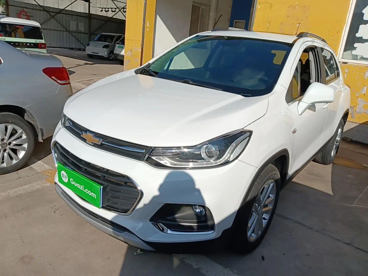 Chevrolet Trax 2018 330T Automatic Two-Wheel Drive Luxury Model — миниатюра 1
