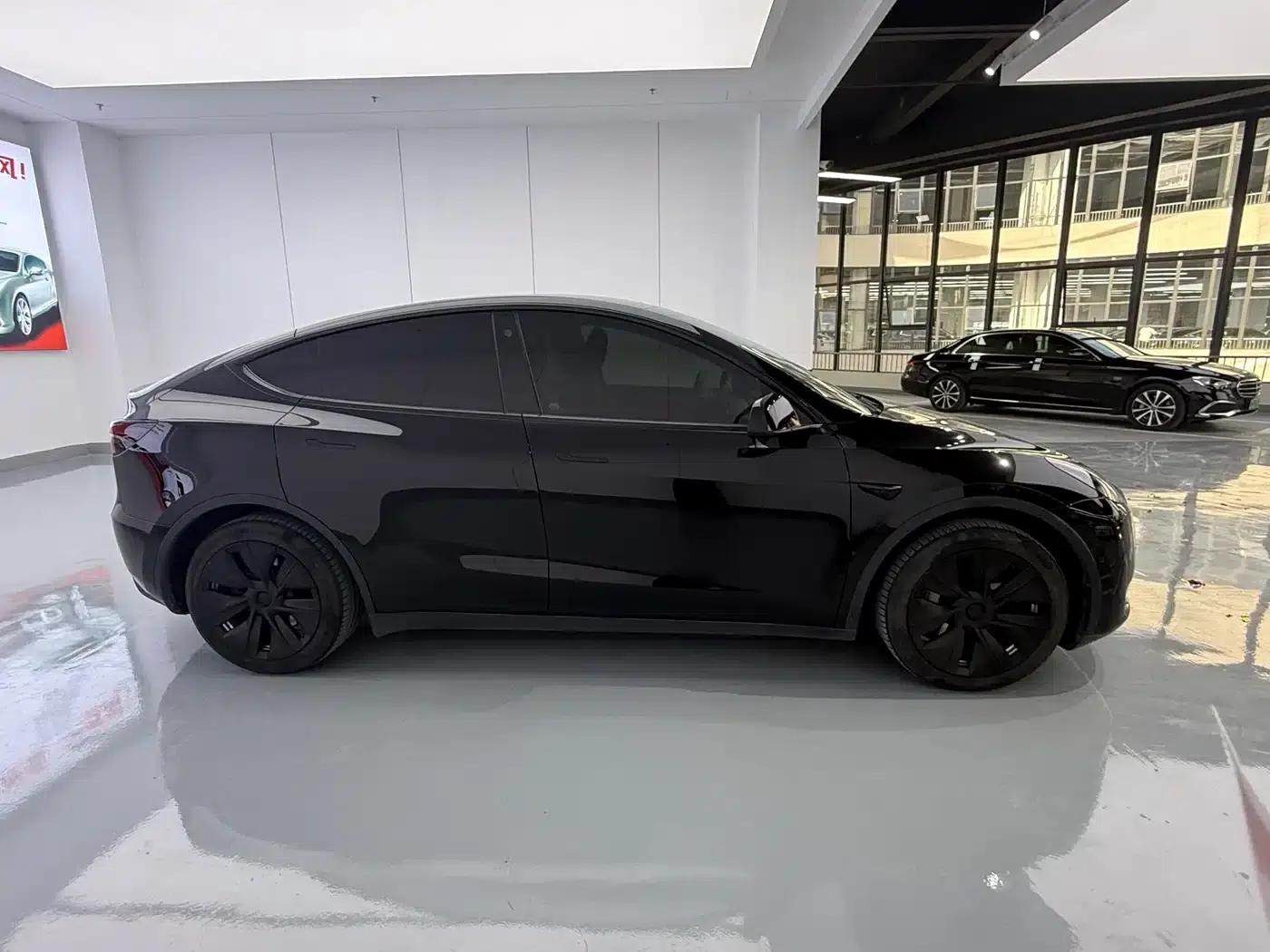 Model Y 2022 Facelift Rear-Wheel Drive Version — миниатюра 12