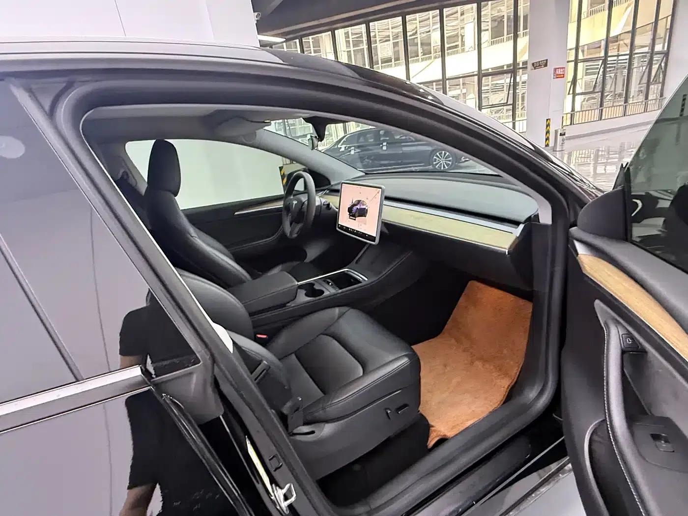 Model Y 2022 Facelift Rear-Wheel Drive Version — миниатюра 6
