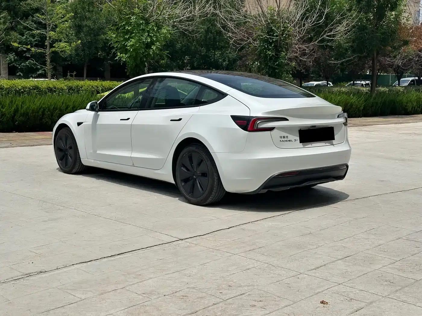Model 3 2025 Long Range All-Wheel Drive — миниатюра 6
