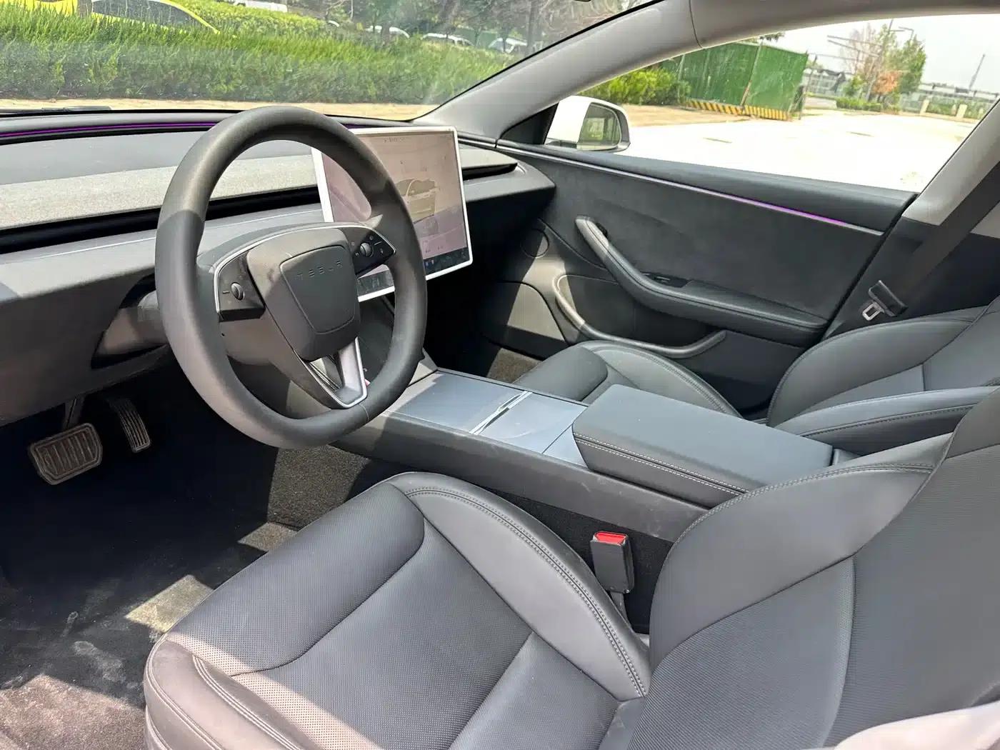 Model 3 2025 Long Range All-Wheel Drive — миниатюра 9