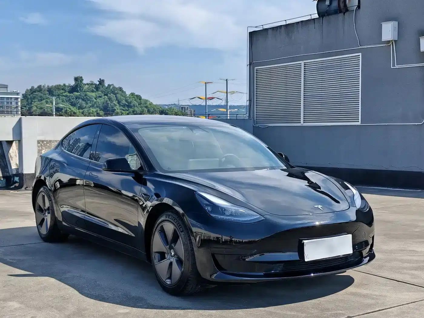 Model 3 2022 Rear-Wheel Drive — миниатюра 3