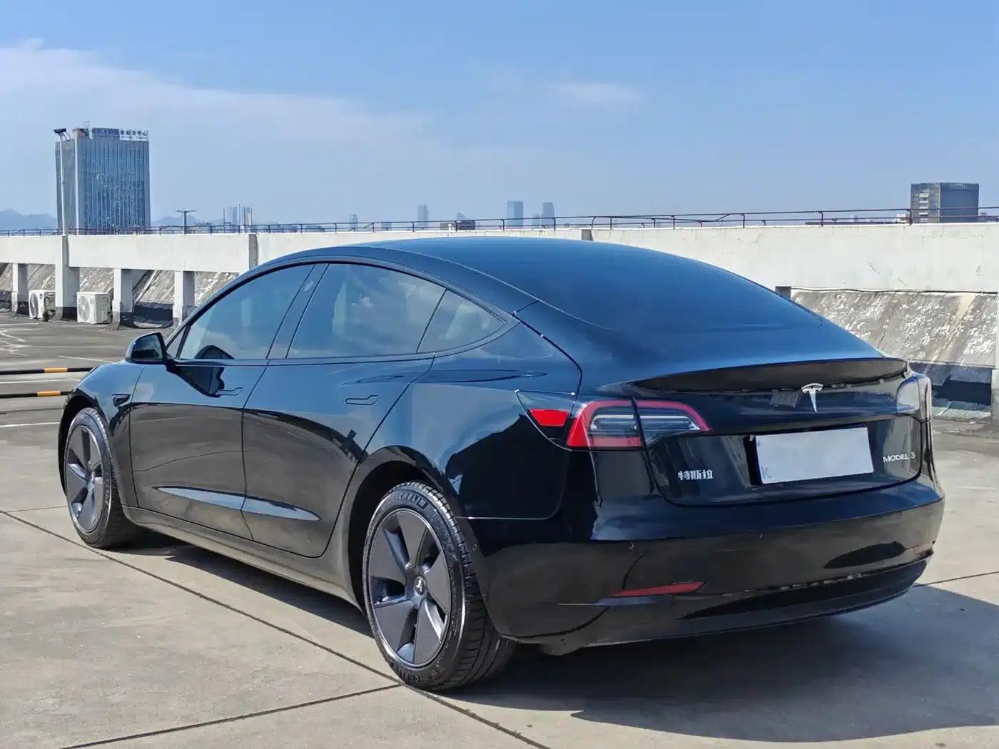 Model 3 2022 Rear-Wheel Drive — миниатюра 4