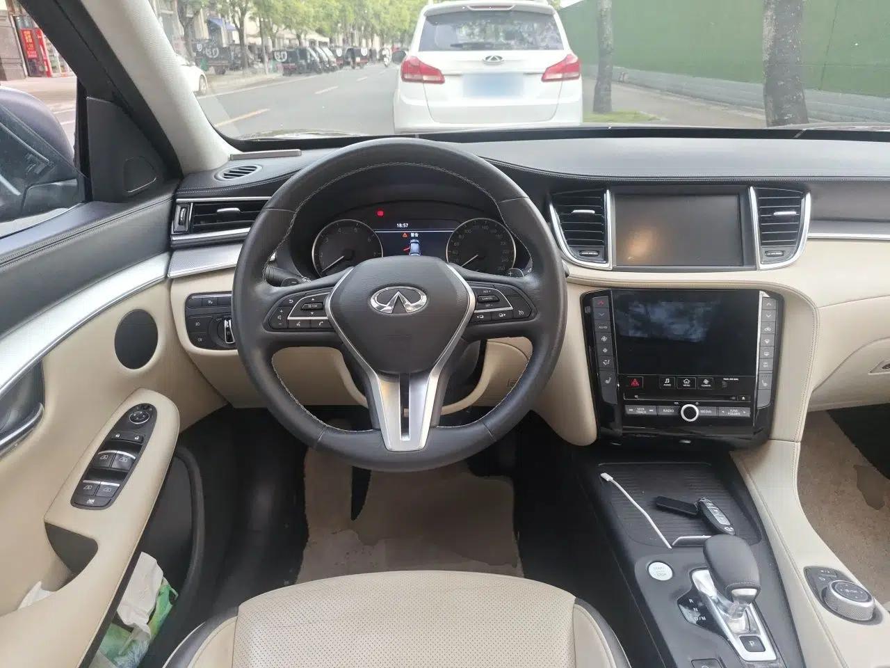 Infiniti QX50 2018 2.0T Two-Wheel Drive Fashion Edition — миниатюра 10