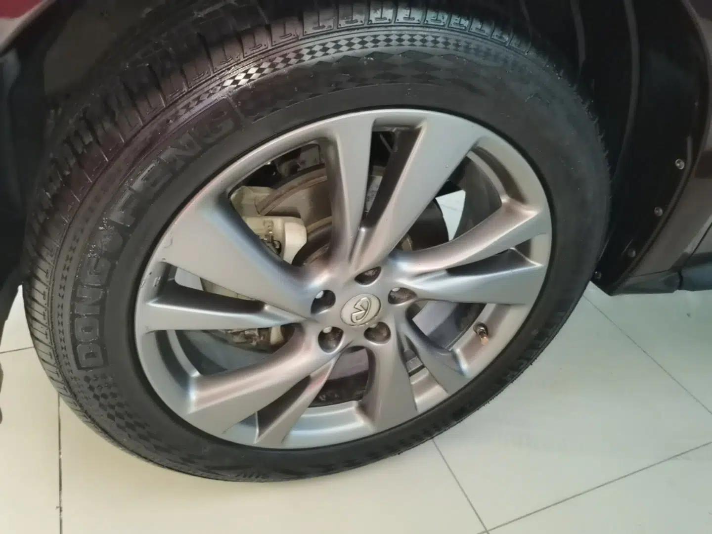 Infiniti QX60 2014 2.5 S/C Hybrid All-Wheel-Drive Versatile Edition — миниатюра 10