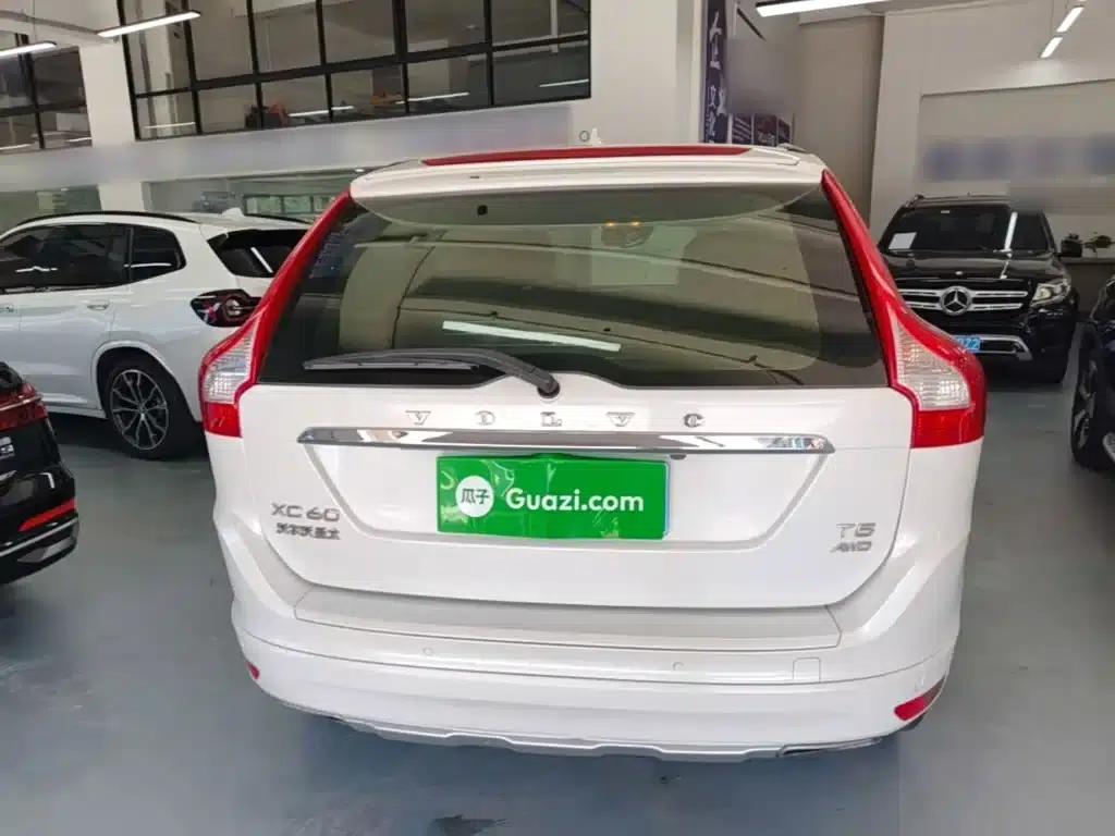 2017 Volvo XC60 T5 AWD Smart Upgrade Edition — миниатюра 6