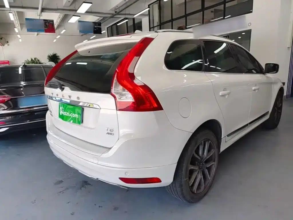 2017 Volvo XC60 T5 AWD Smart Upgrade Edition — миниатюра 7