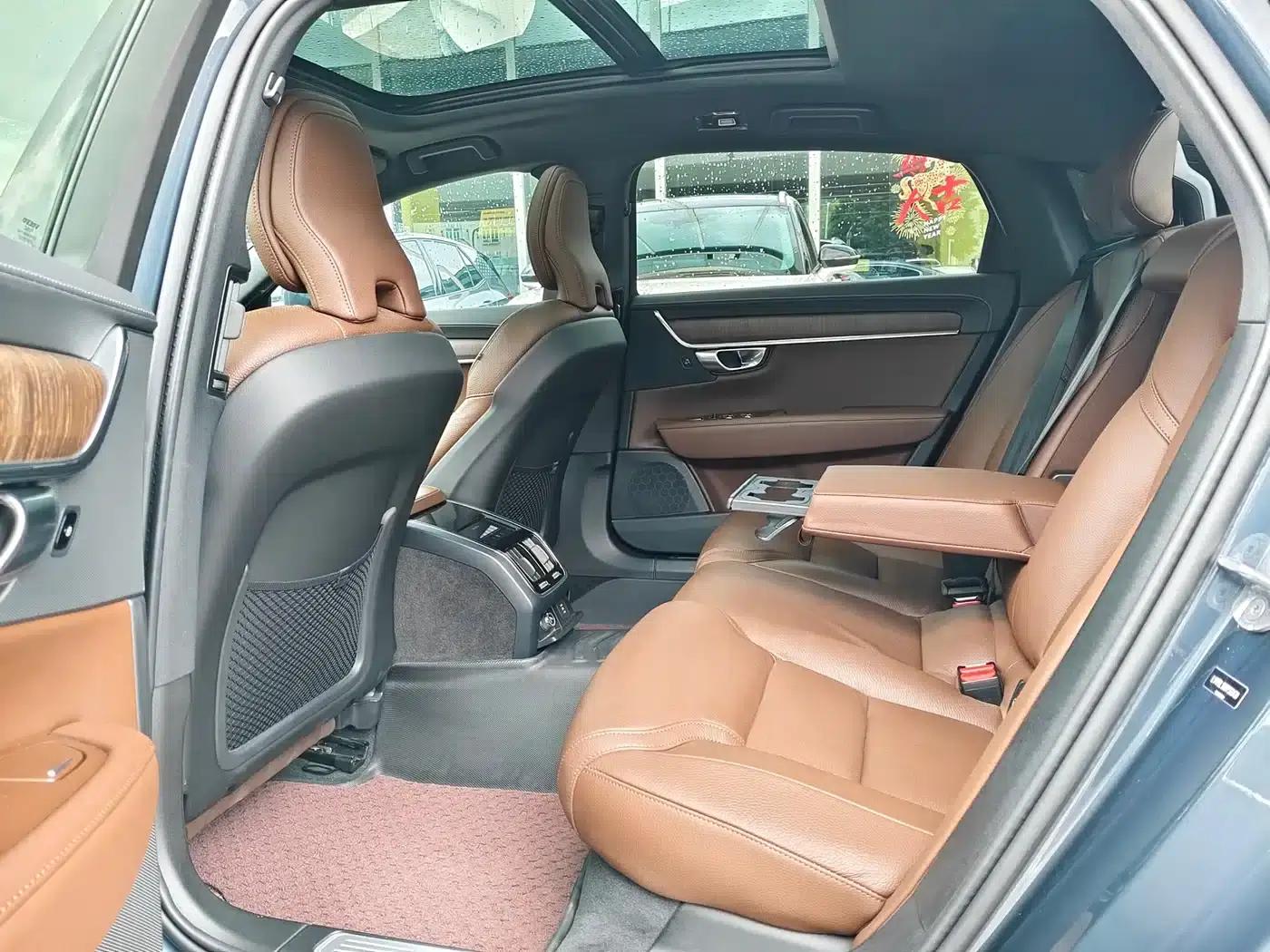 2023 Volvo S90 B5 Inscription Luxury Edition — миниатюра 4