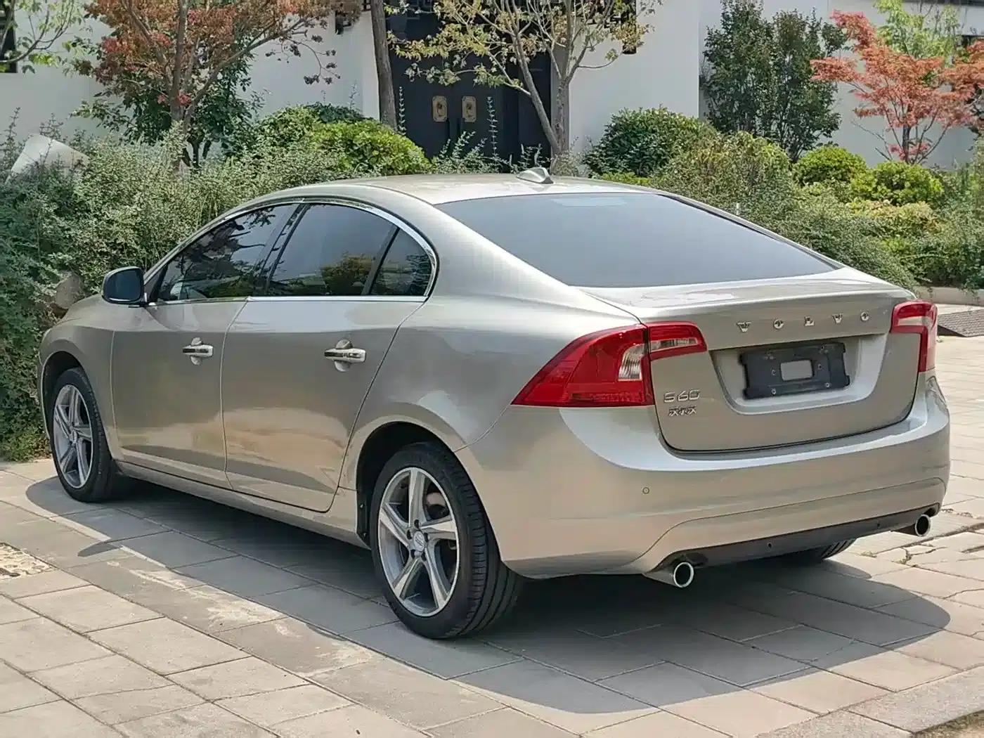 2016 Volvo S60L T3 Smart Edition — миниатюра 6