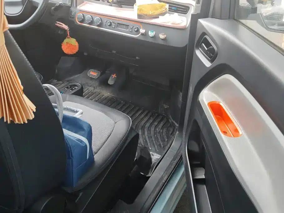 Hongguang MINIEV 2020 Comfort Edition (Ternary Lithium) — миниатюра 8