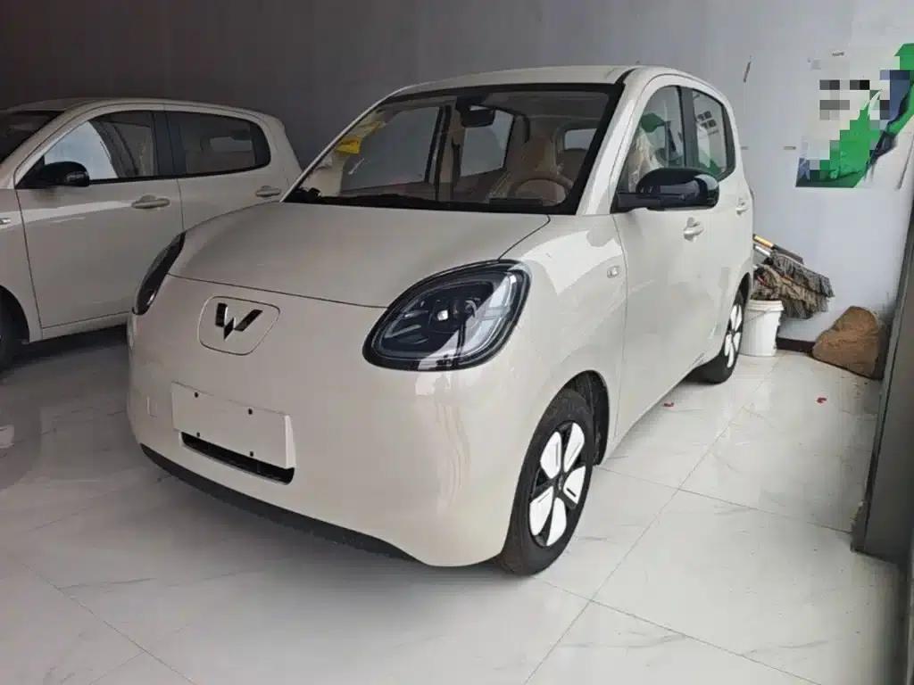 Hongguang MINIEV 2025 Fourth Generation Four-Door Advanced Model — миниатюра 1