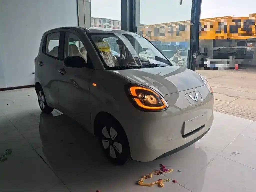 Hongguang MINIEV 2025 Fourth Generation Four-Door Advanced Model — миниатюра 4