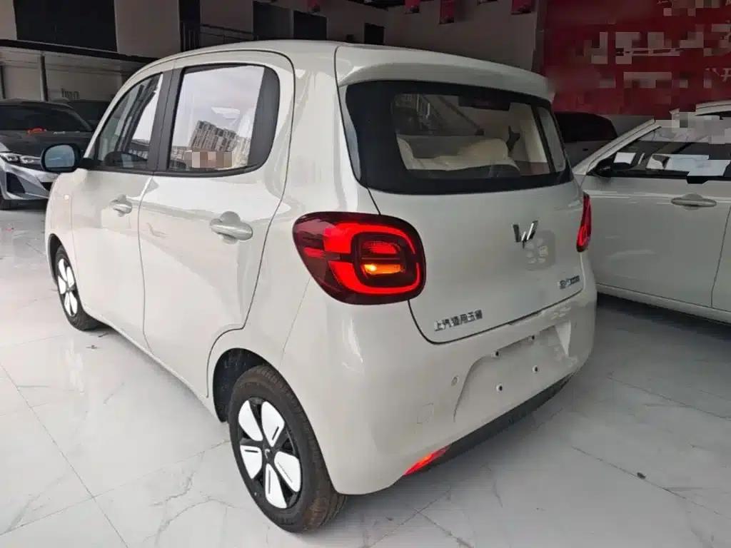Hongguang MINIEV 2025 Fourth Generation Four-Door Advanced Model — миниатюра 5