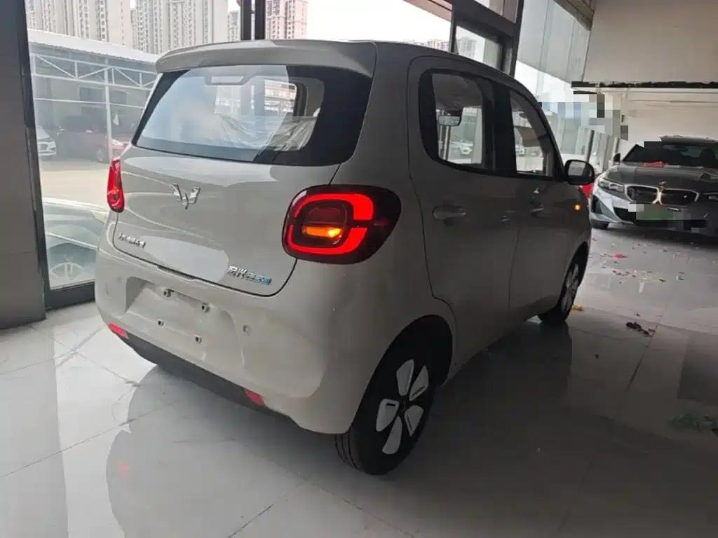 Hongguang MINIEV 2025 Fourth Generation Four-Door Advanced Model — миниатюра 7