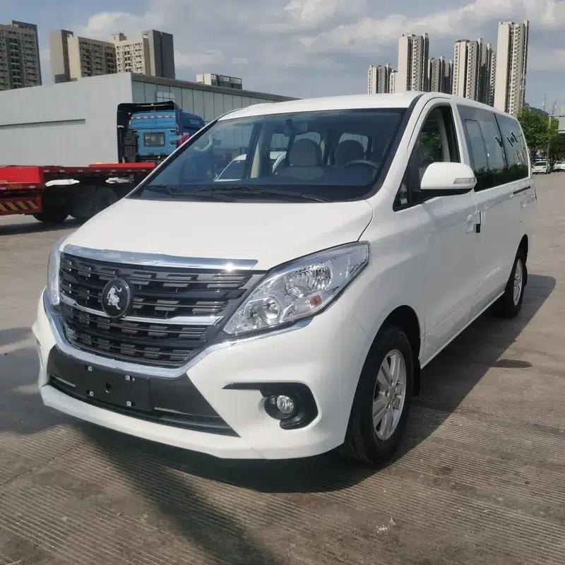Lingzhi PLUS 2024 2.0L CNG Manual Deluxe 7-Seater — миниатюра 1