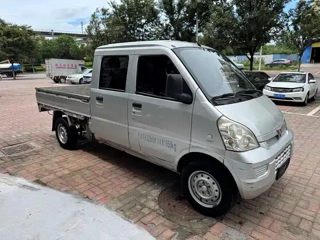 Wuling Rongguang Mini Truck 2017 1.5L Double Cab Basic Model L3C