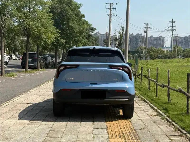 Geely Geometry E Firefly 2022 Model 320KM Cute Tiger — миниатюра 5