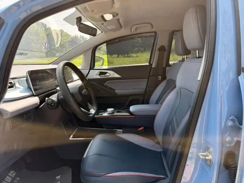 Geely Geometry E Firefly 2022 Model 320KM Cute Tiger — миниатюра 8