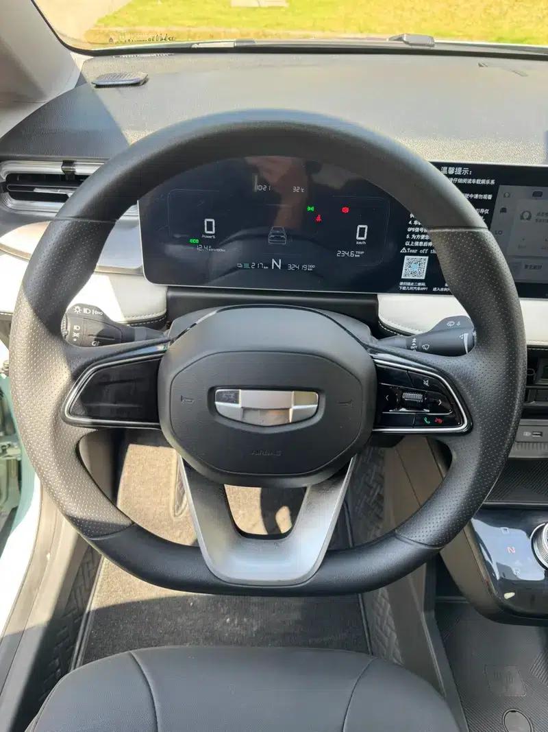 Geely Geometry E Firefly 2024 Model 301KM Streamer — миниатюра 9