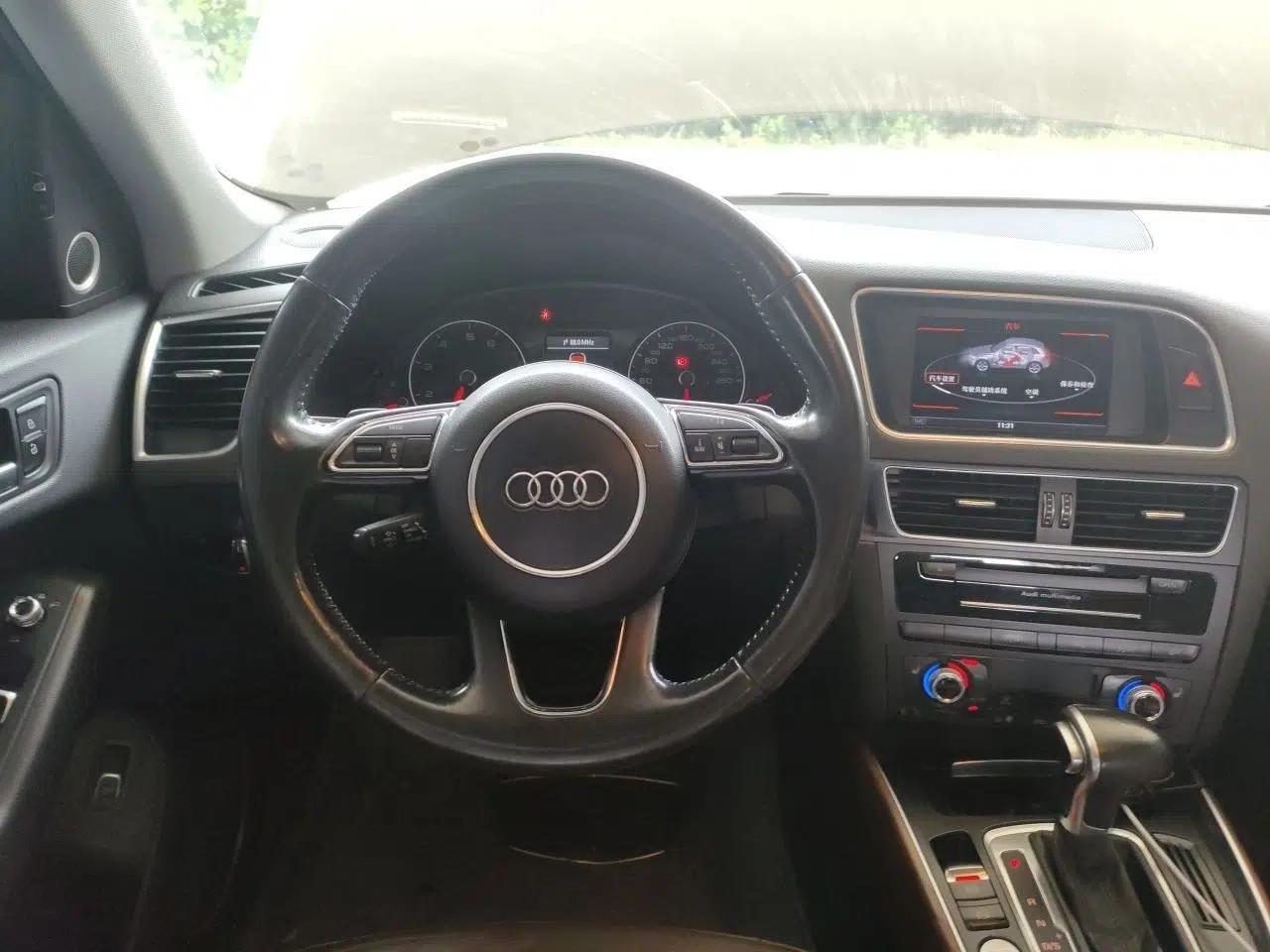 Audi Q5 2015 40 TFSI Comfort Model — миниатюра 10