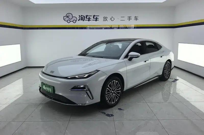 Galaxy Star 8 PHEV 2025 130km EM-i Premium Edition — миниатюра 1
