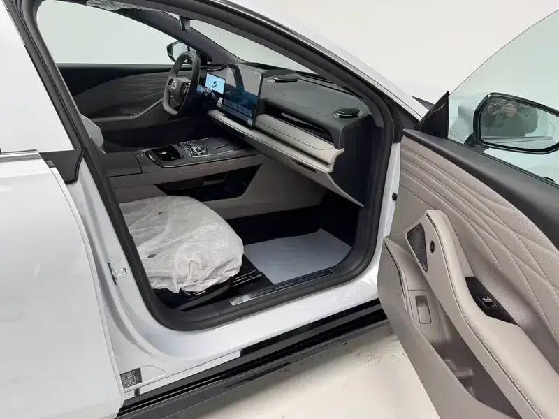 Galaxy Star 8 PHEV 2025 Model 130km EM-P Starship Edition — миниатюра 10