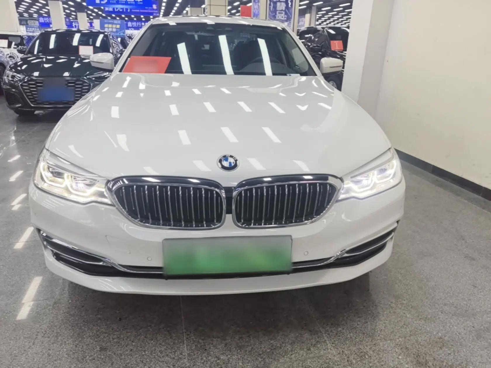 BMW 5 Series New Energy 2020 Mileage Upgrade Version 530Le Luxury Package — миниатюра 2