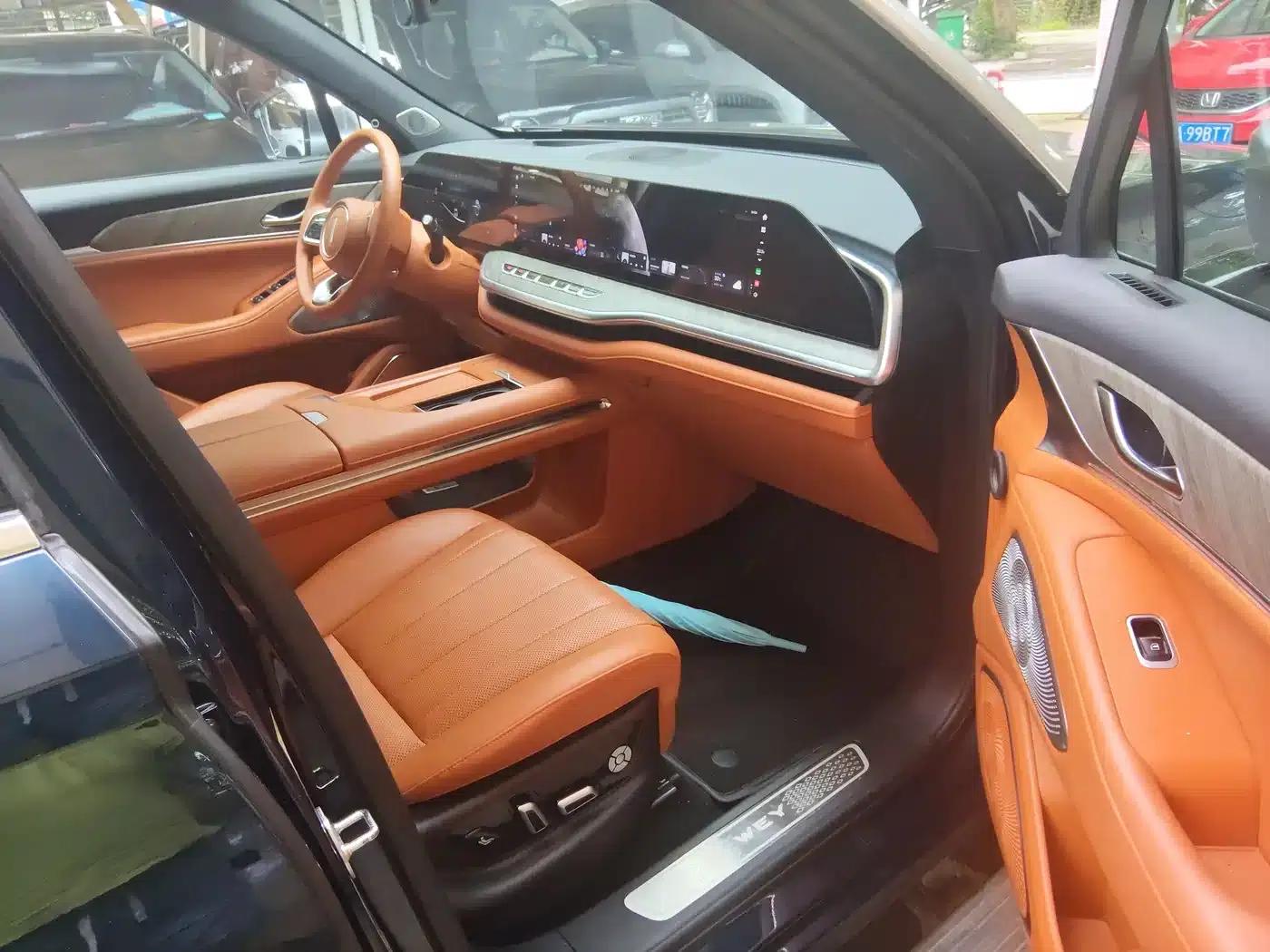 Weipai Lanshan 2023 Four-Wheel Drive Extended Range Edition — миниатюра 4