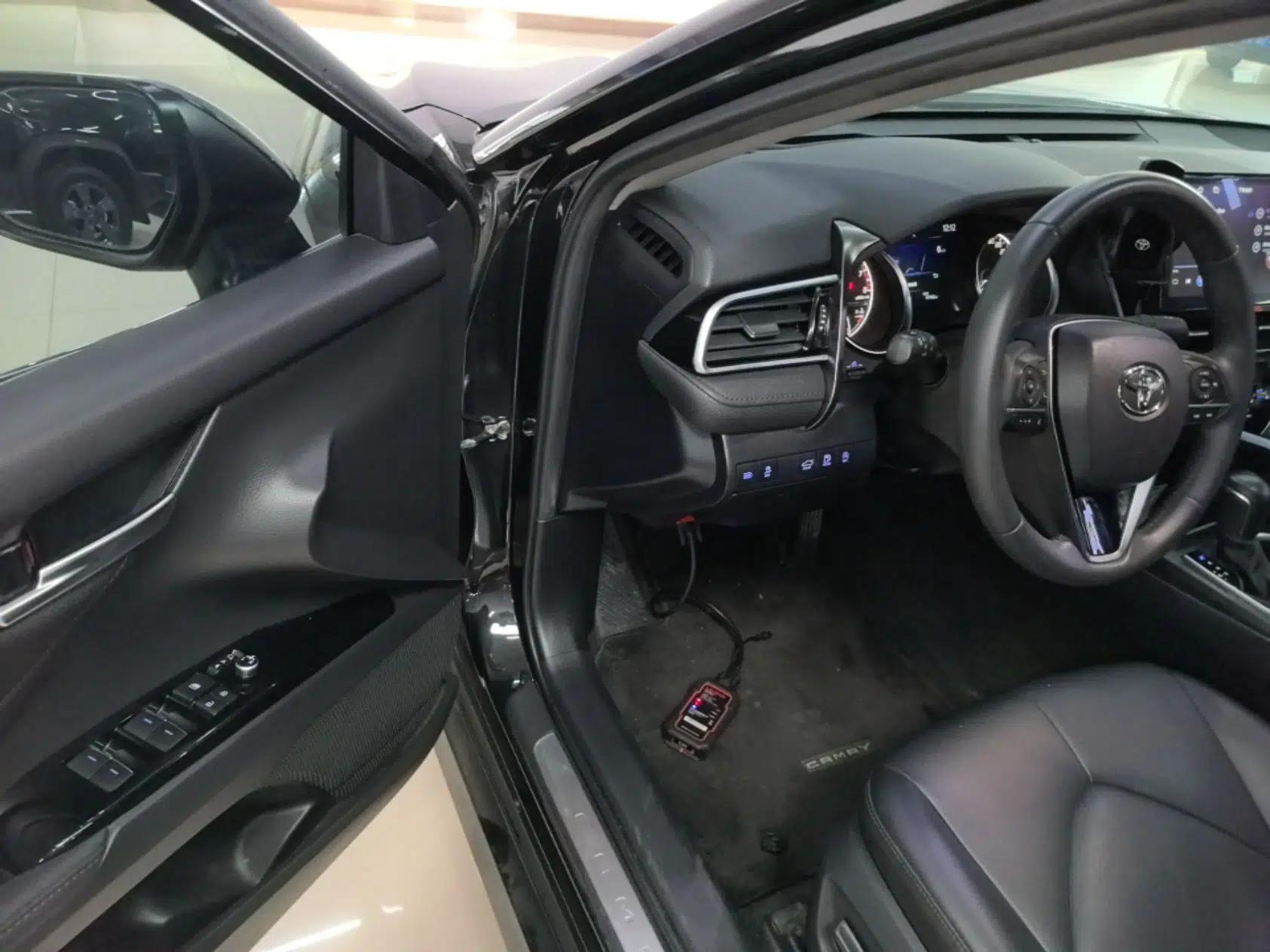 Toyota Camry 2021 2.0G Luxury Edition — миниатюра 23