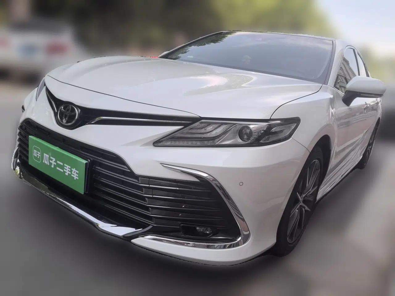 Toyota Camry 2023 2.5G Luxury Edition — миниатюра 1