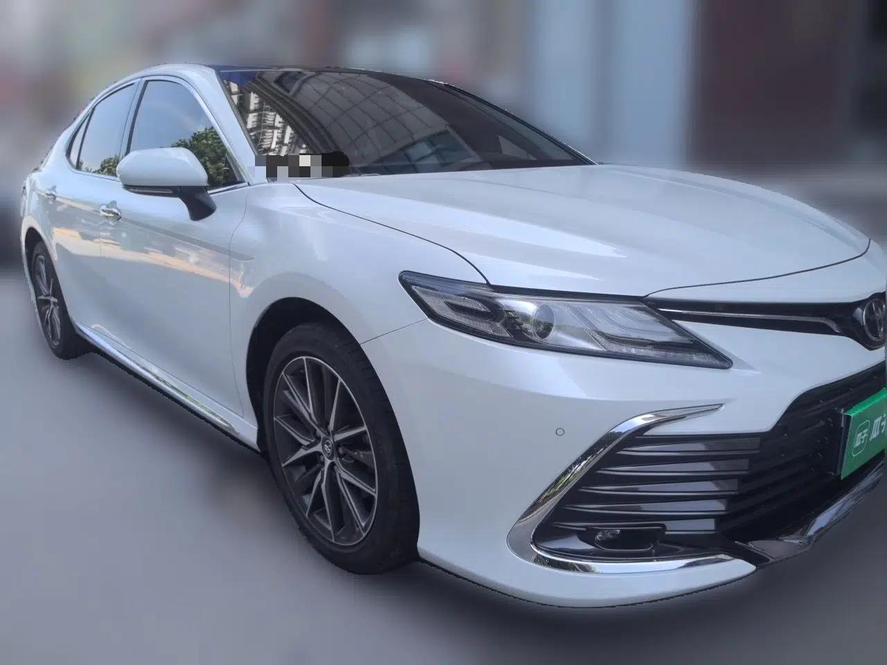 Toyota Camry 2023 2.5G Luxury Edition — миниатюра 3