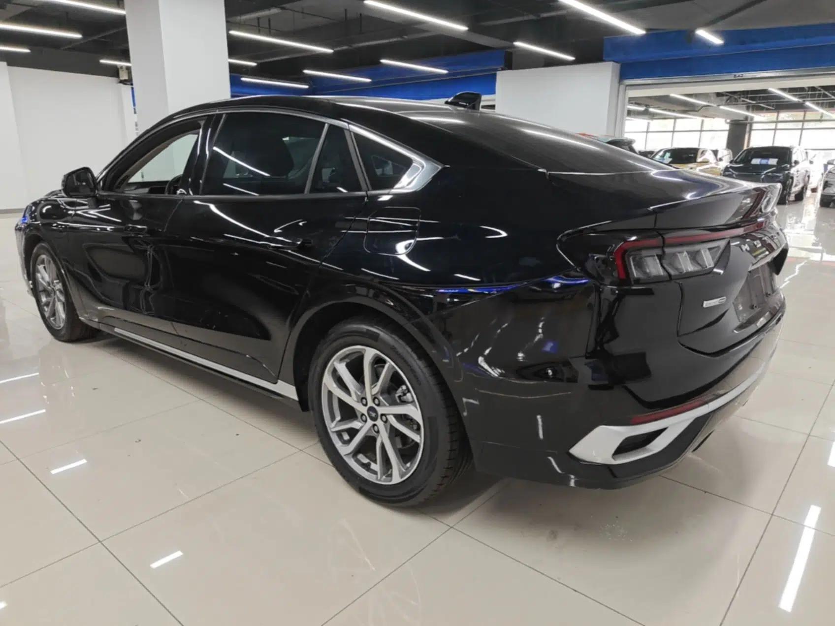 Ford Mondeo 2022 Restyled EcoBoost 245 Luxury Version — миниатюра 4