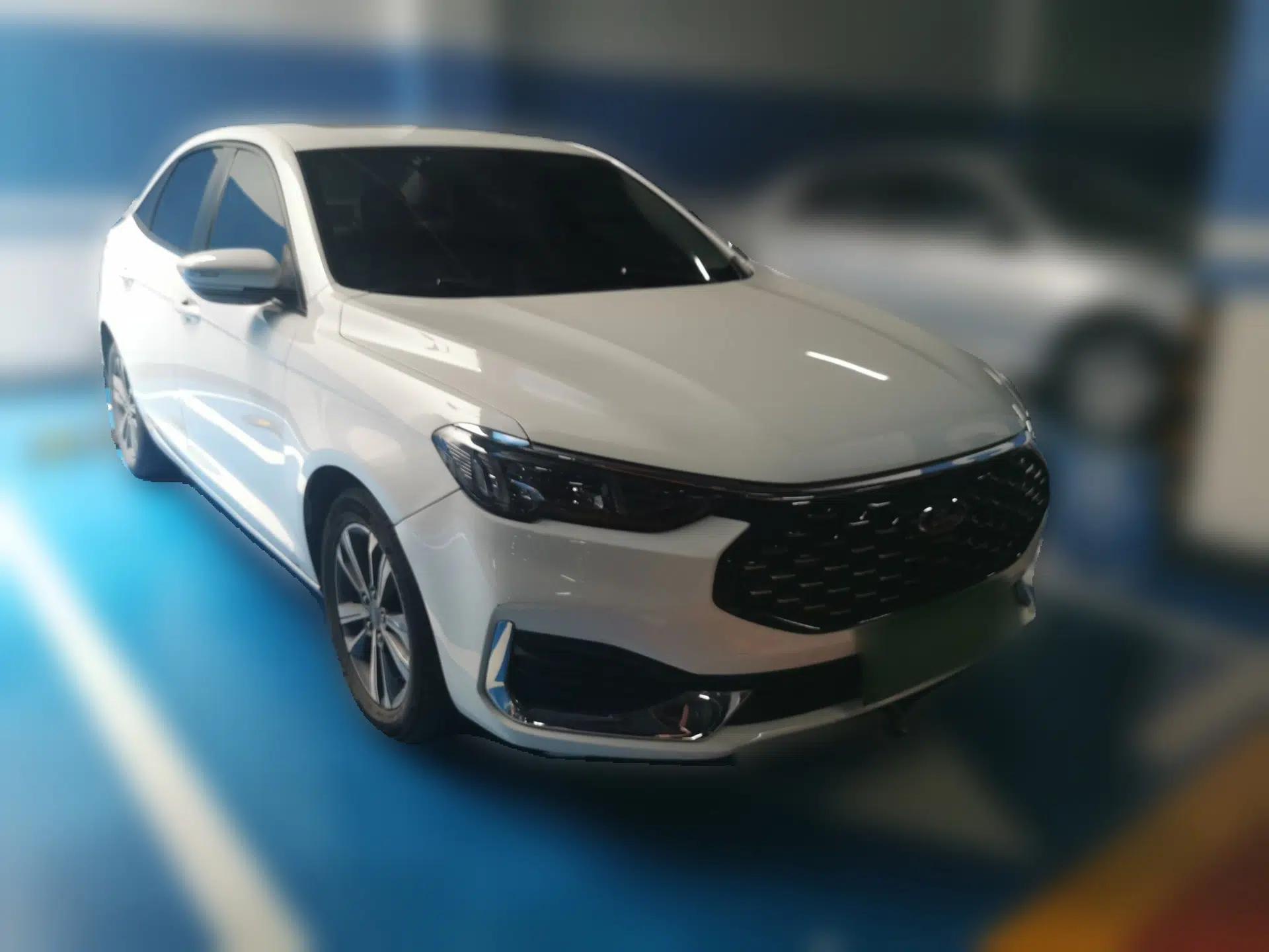 Ford Escort 2021 1.5L Automatic Diamond Edition — миниатюра 3