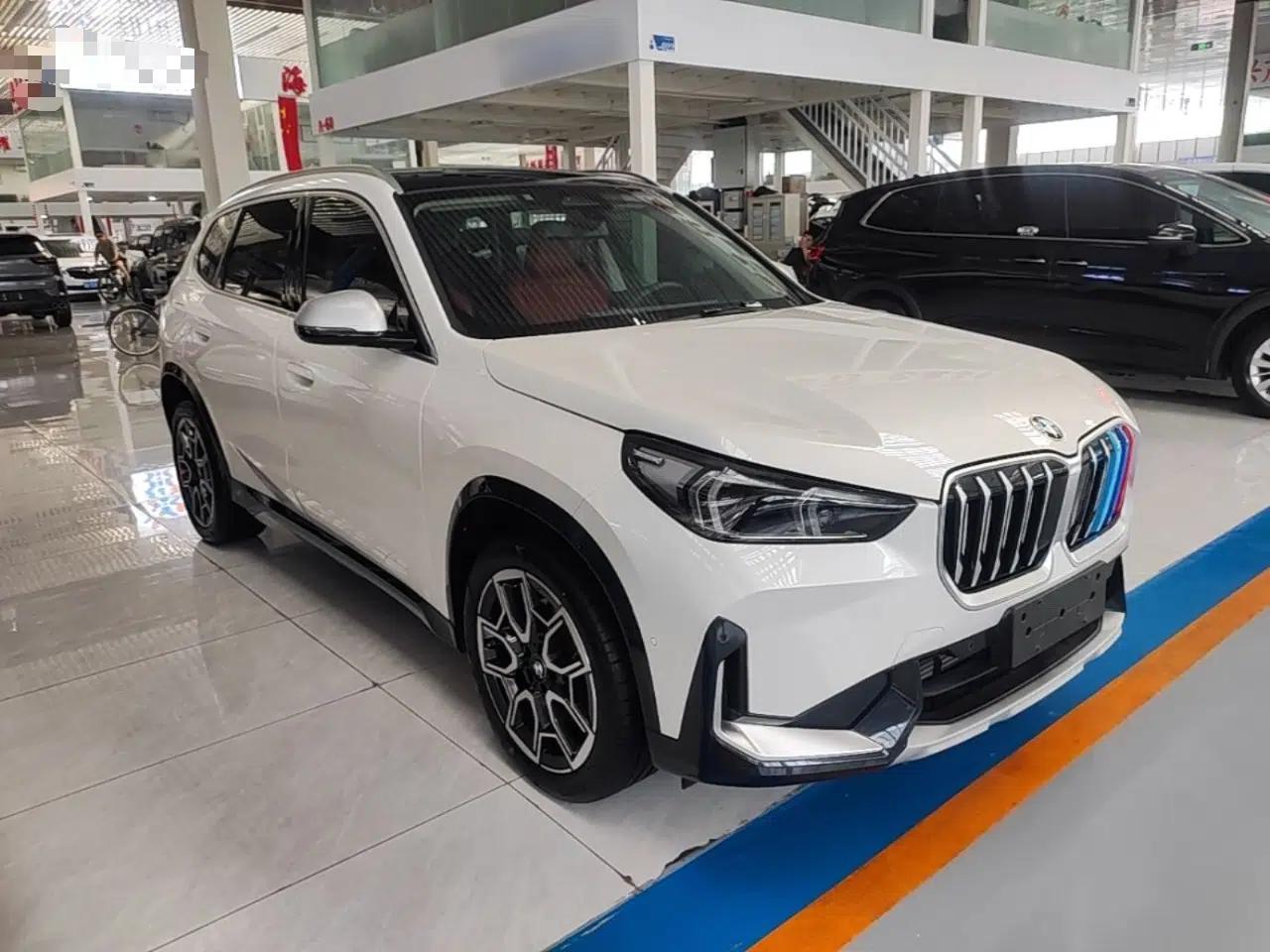 BMW X1 2023 sDrive25Li X Design Package — миниатюра 3