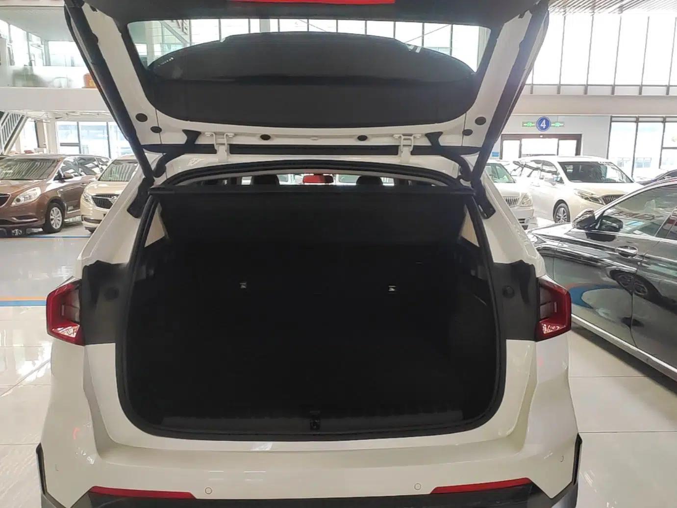BMW X1 2023 sDrive25Li X Design Package — миниатюра 27