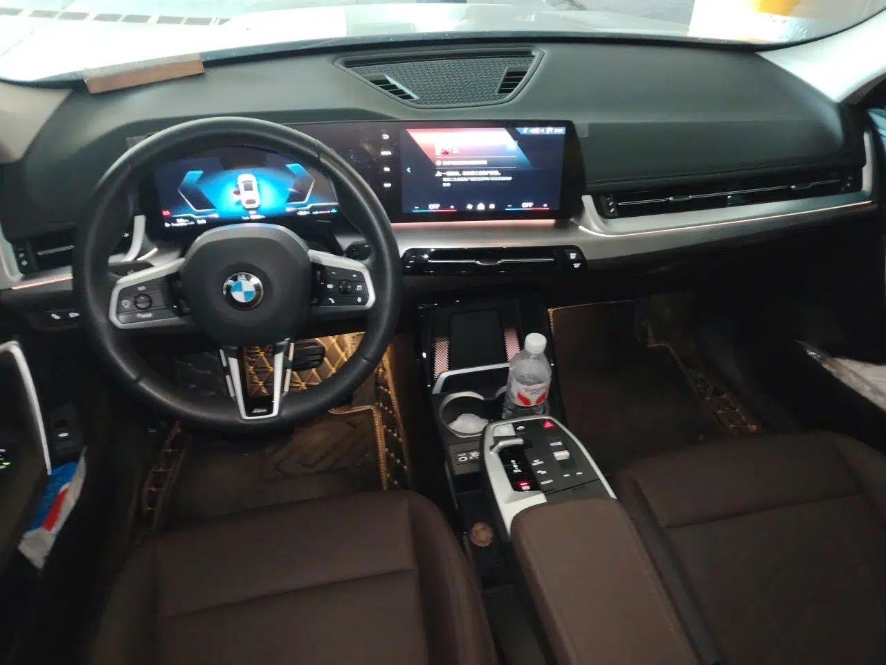 BMW X1 2023 sDrive25Li M Sport Package — миниатюра 9