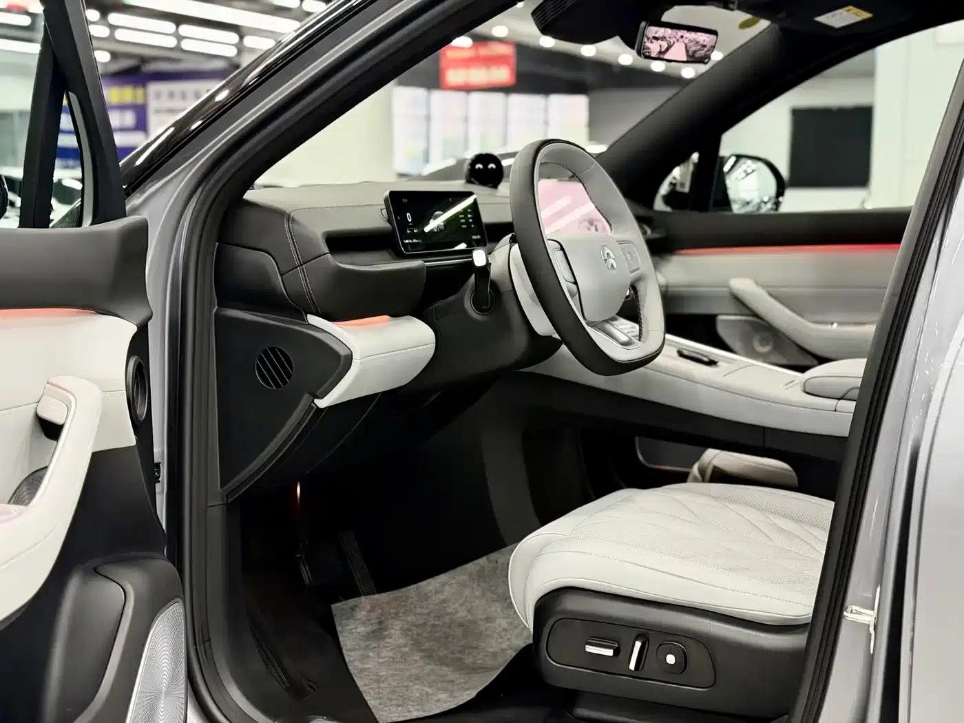 NIO ES6 2025 model 75kWh — миниатюра 8