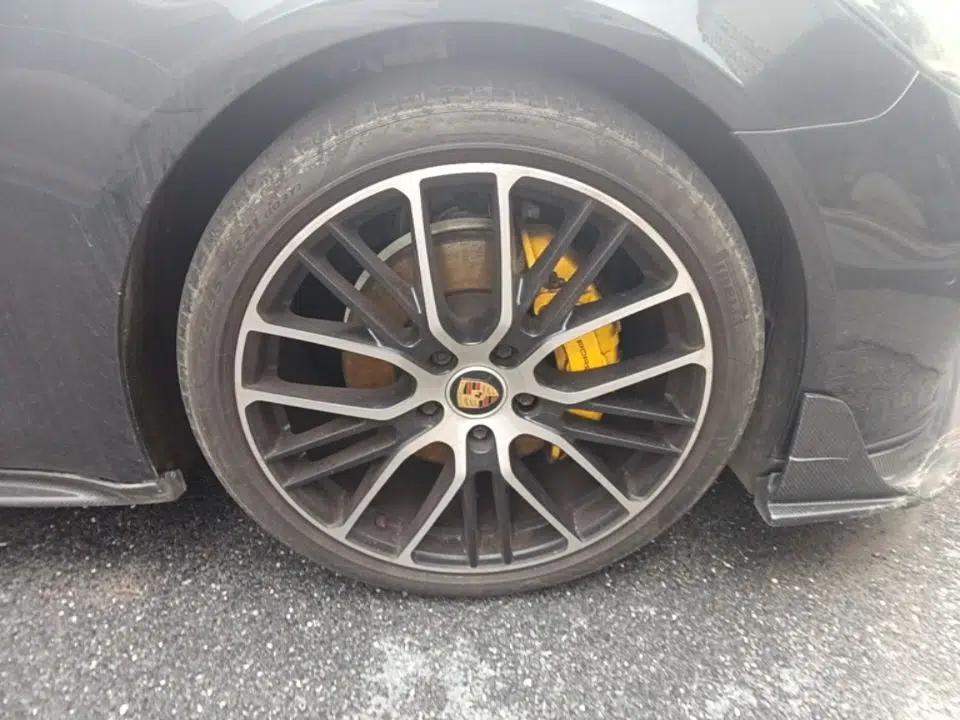 Porsche Panamera 2023 Panamera Executive Long Wheelbase Platinum Edition 2.9T — миниатюра 8