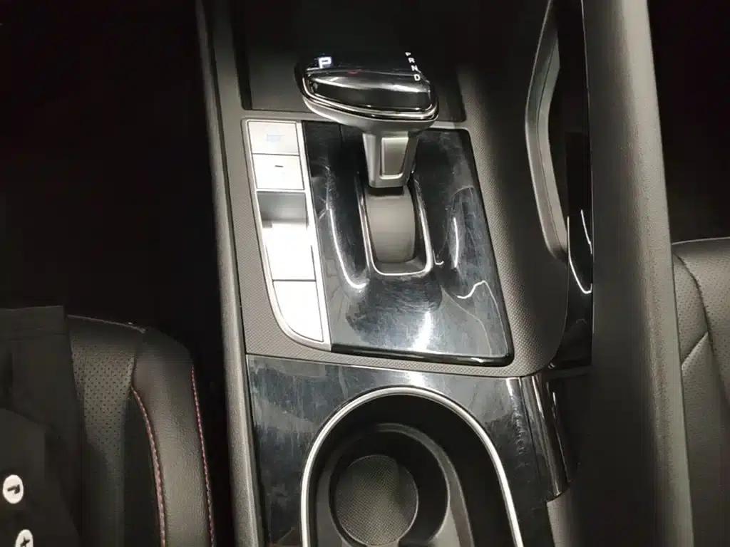 Hyundai Elantra 2022 1.5L CVT 20th Anniversary Edition — миниатюра 14