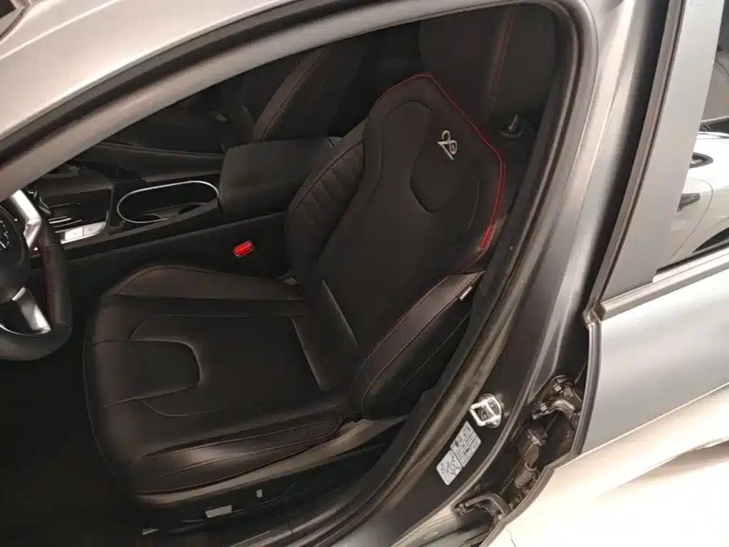 Hyundai Elantra 2022 1.5L CVT 20th Anniversary Edition — миниатюра 15